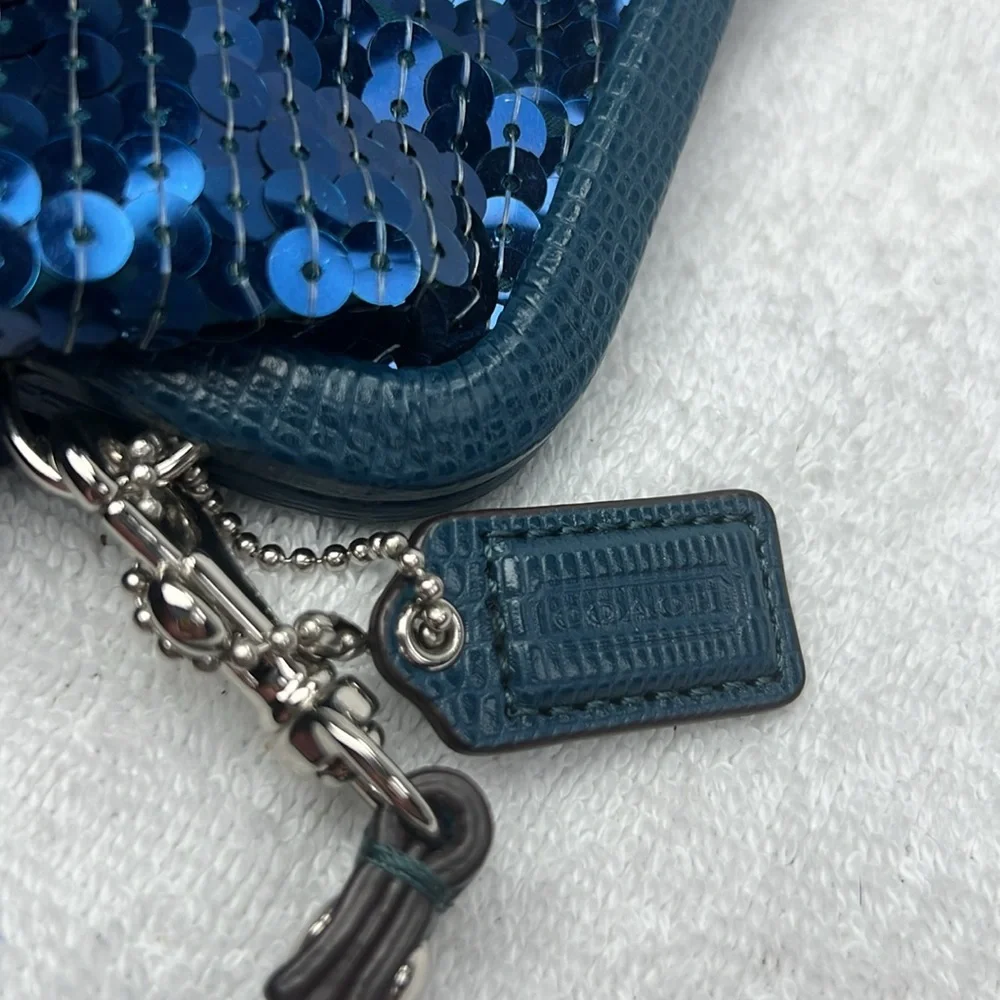 Coach Blue evening kiss lock Sequin Clutch. - Picture 7 of 8